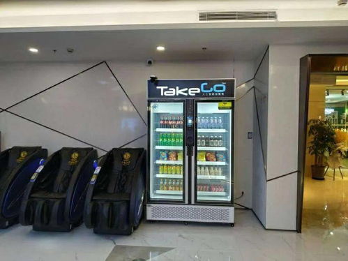 長寧這家新開的影院,門口有只 貓頭鷹 在歡迎你